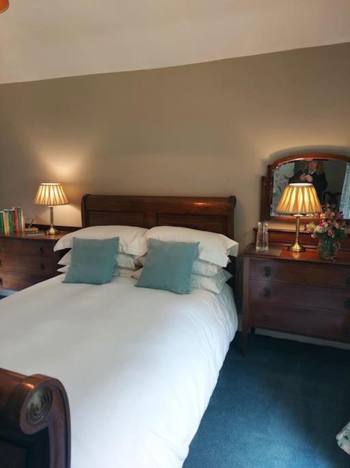 The West Wing Bed & Breakfast Whitford Ngoại thất bức ảnh